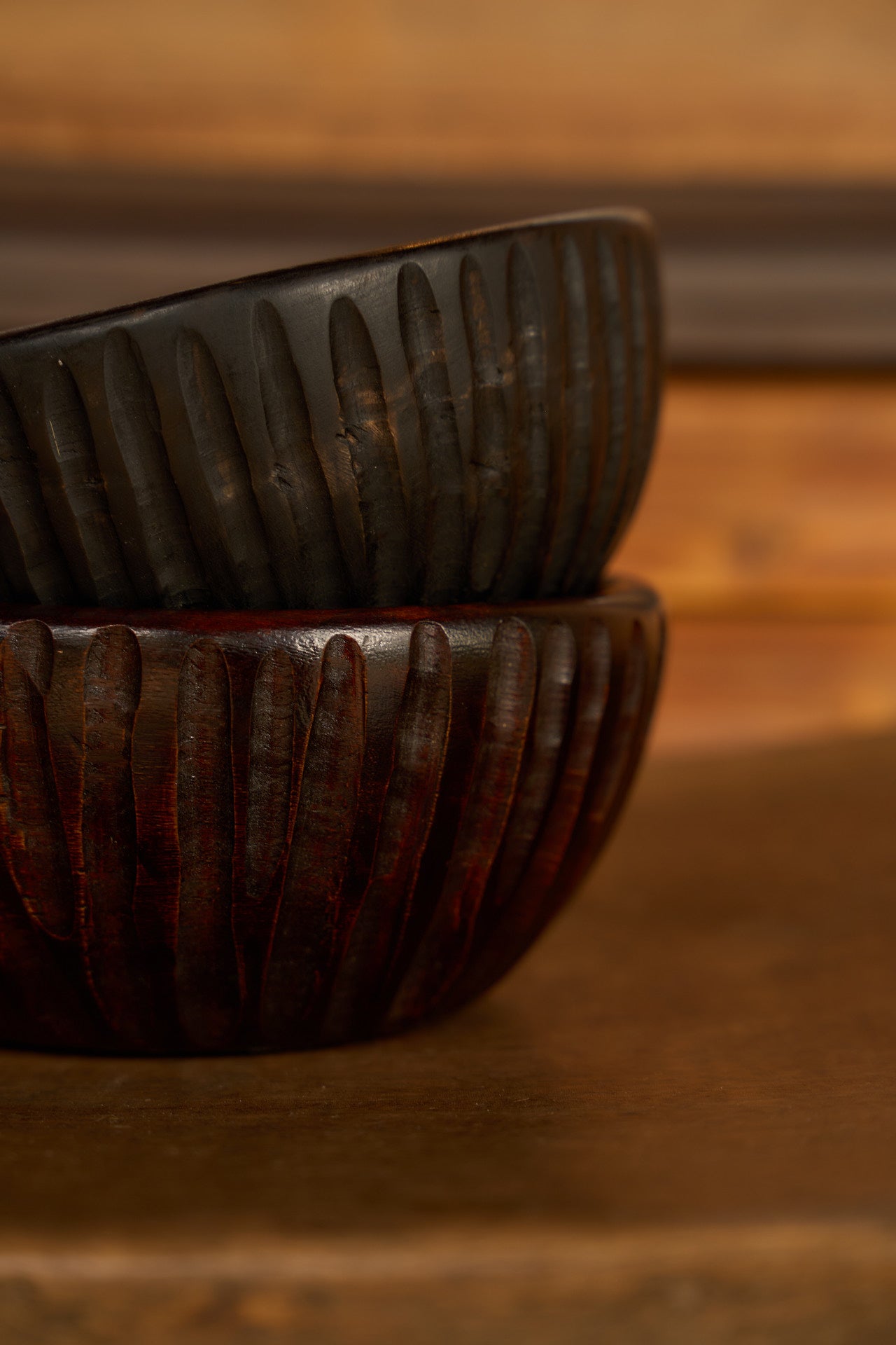 Shela wood tray showing natural wood grain