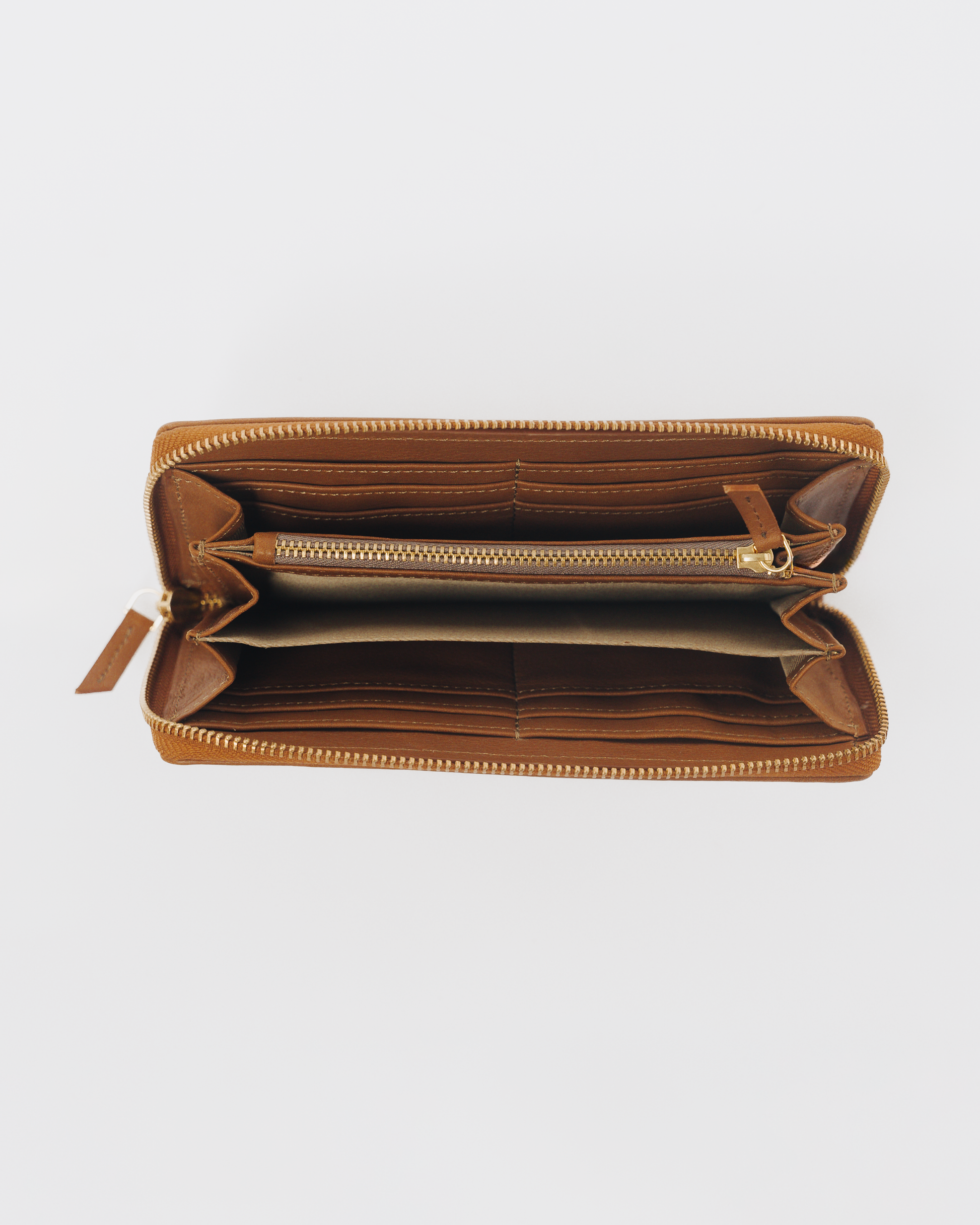 Leather long wallet interior details,card slots and pped pocket