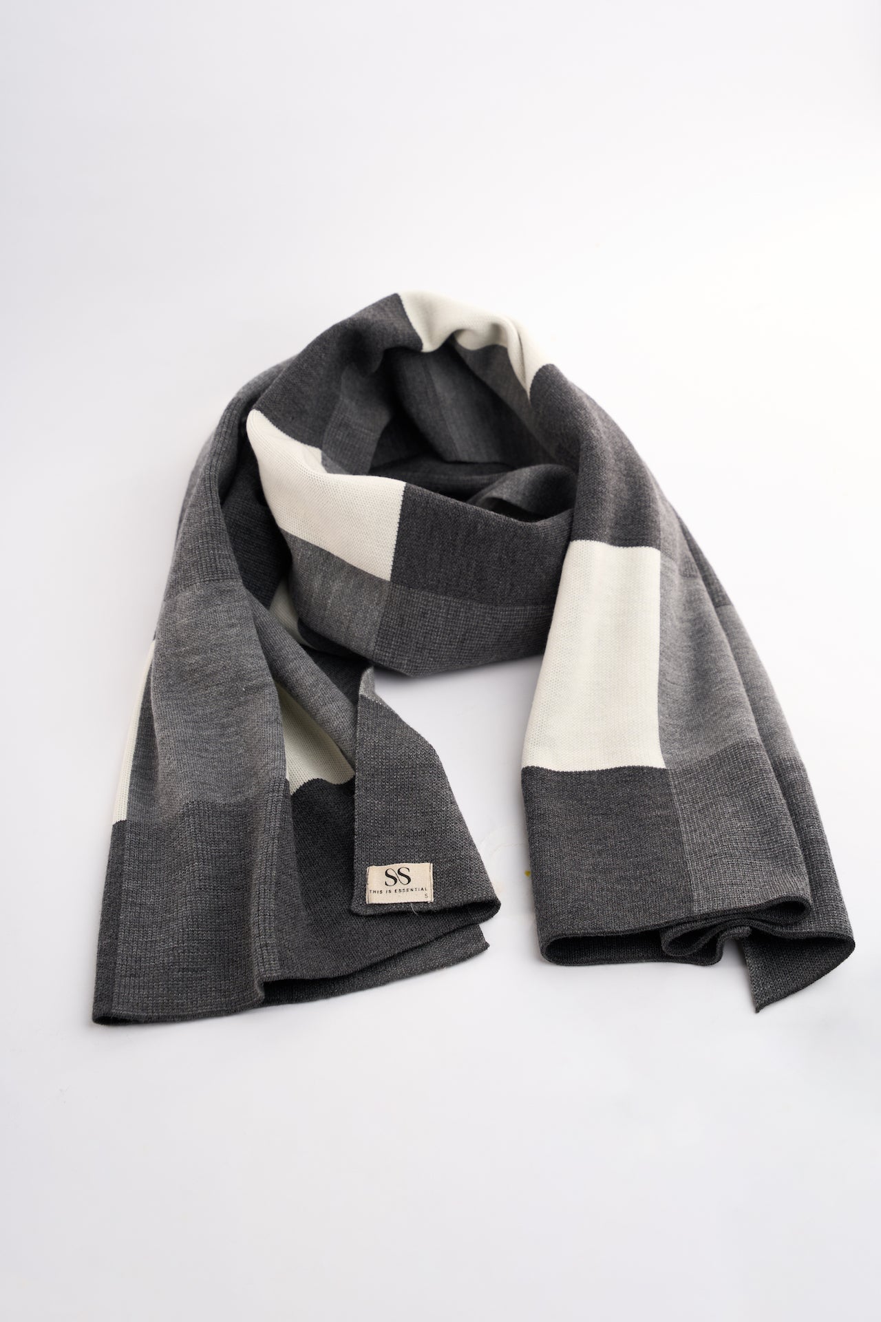 Checkered knit scarf texture detail