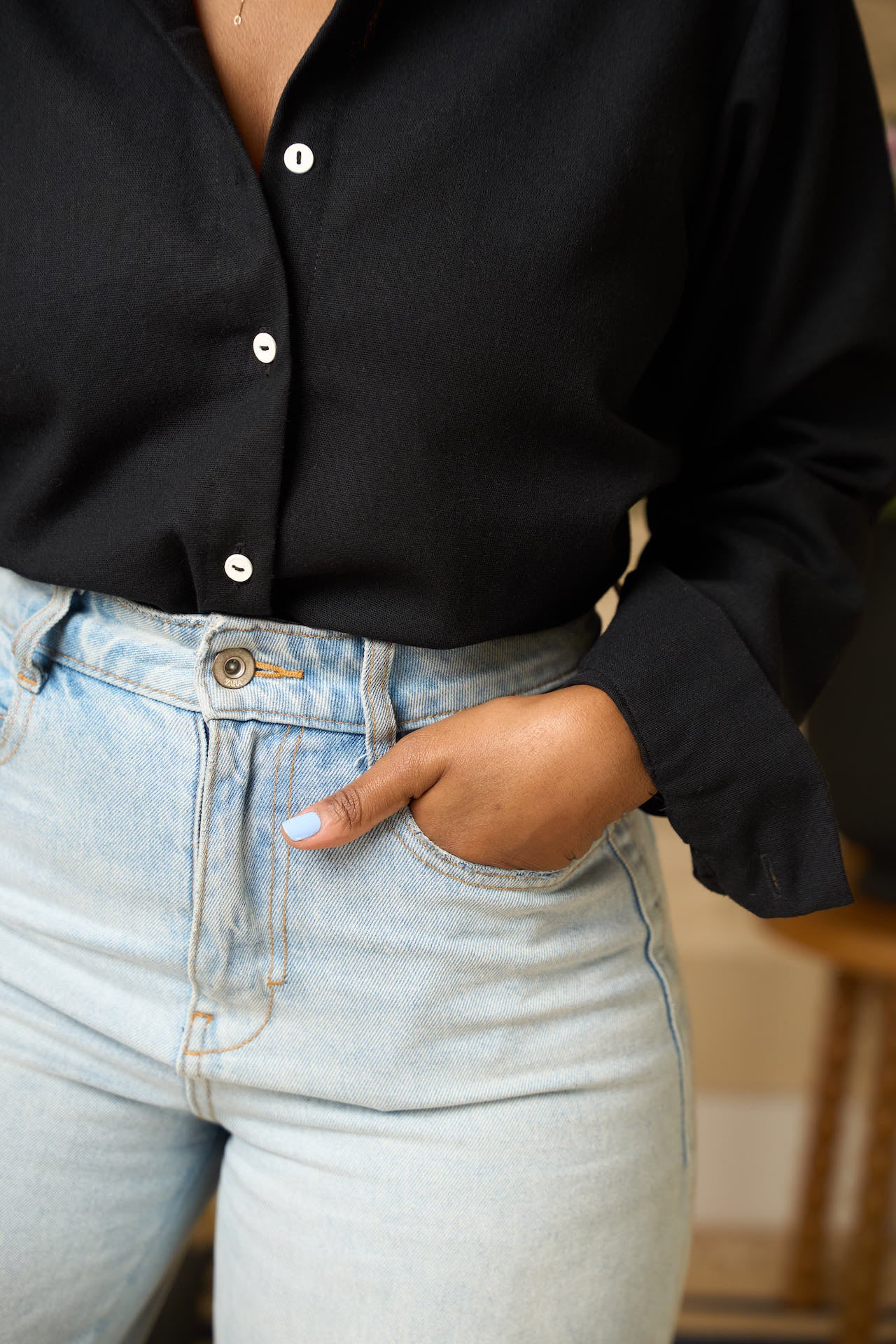 Vasha classic linen blend shirt front view