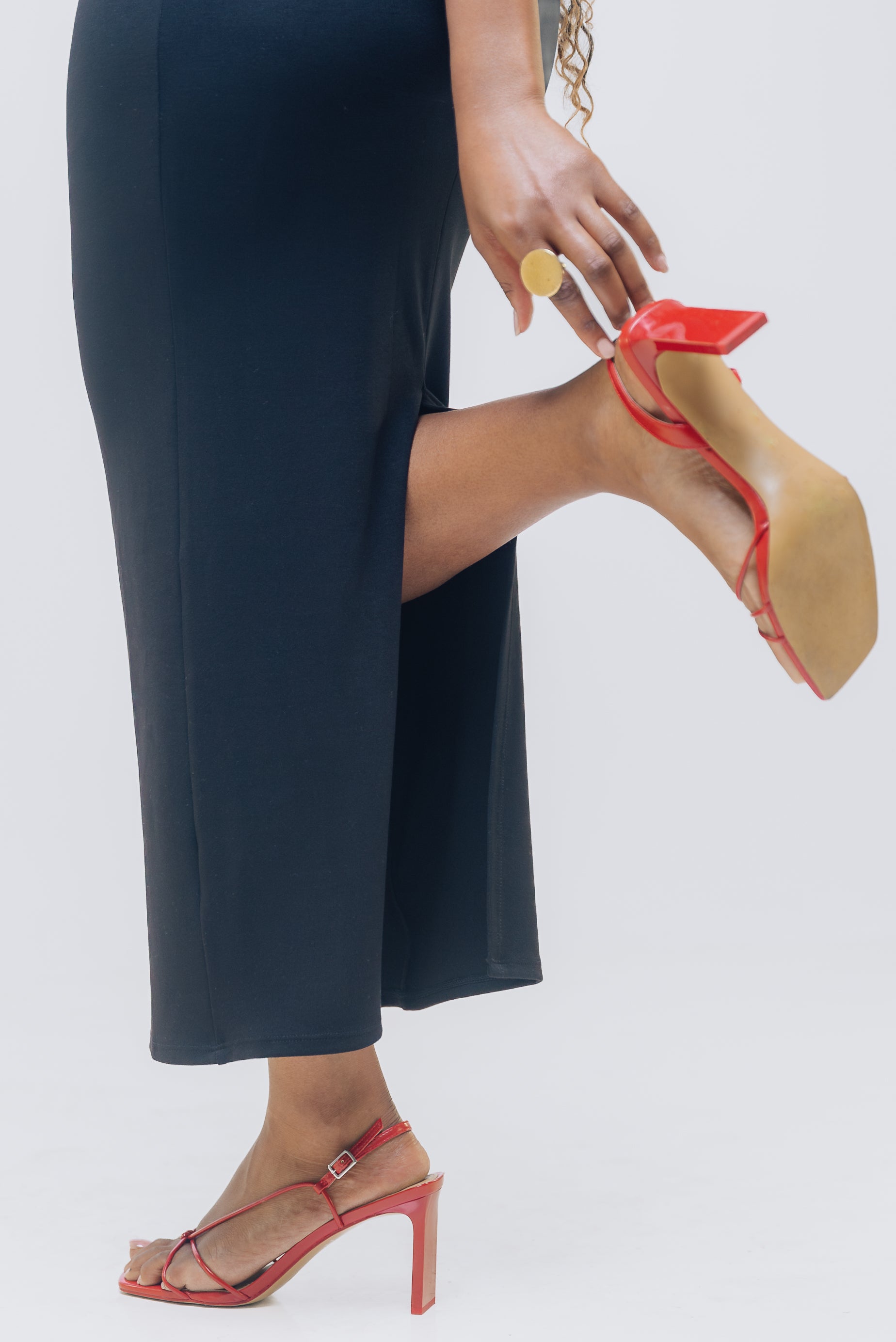 Midi dress back slit detail